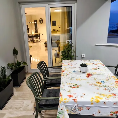 Anemoami Apartmán
